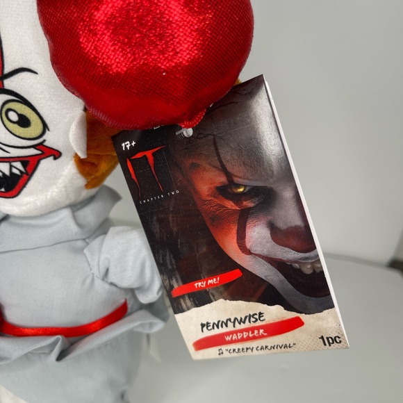 Gemmy IT Animated Happy Shuffle Pennywise Clown Dancing Plush Toy - Picture 2 of 11